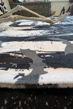 Wednesday Addams Poison Throw Blanket -Alchemy Store IMG 1875 c9c3a310 2404 410a 8707 07a0217362c0