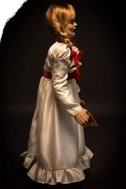 TRICK OR TREAT STUDIOS The Conjuring - Annabelle Lifesize 40" Doll -Alchemy Store annabelle prop 02