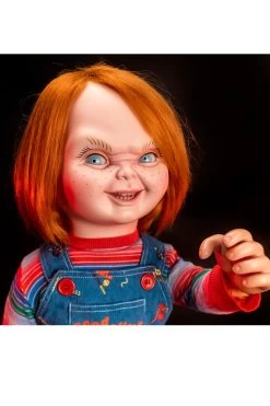 TRICK OR TREAT STUDIOS Ultimate Chucky Doll [Lifesize 29"] -Alchemy Store uc glamourshot5