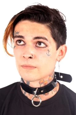 Vinyl Vixen Bondage Choker [Shiny Black]