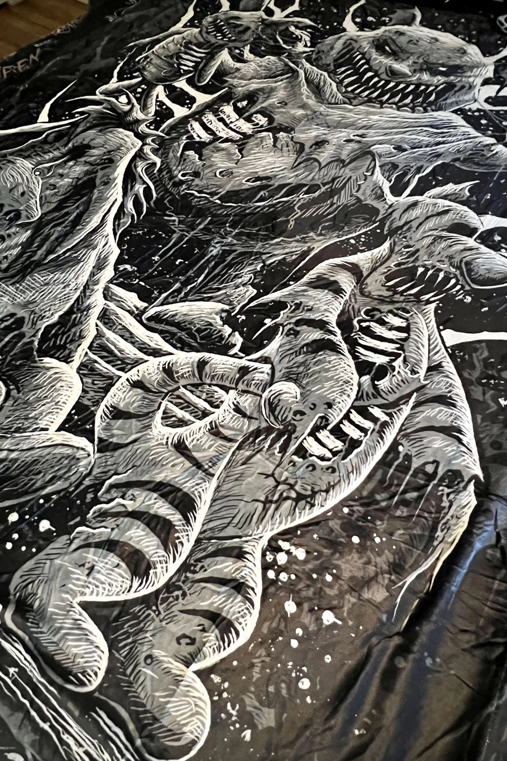 Winnie The Pooh's Bloody Honey Throw Blanket 6 Winnie The Pooh's Bloody Honey Throw Blanket - Image 4